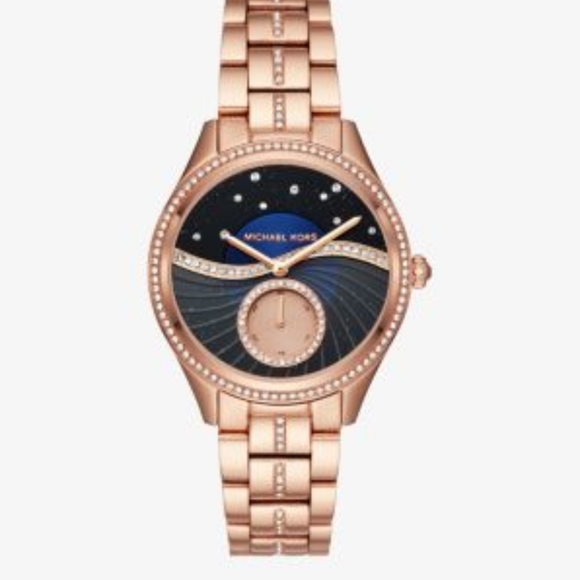 Michael Kors Accessories - NWOT Michael Kors Rose Gold Watch